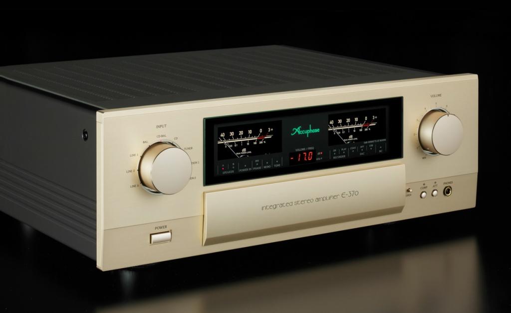 Amply Accuphase E-370 