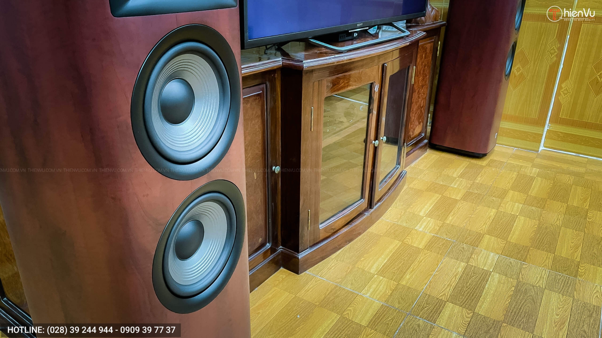 cu-loa-hien-dai-cao-cap-cua-loa-nghe-nhac-hi-fi-jbl-studio-690