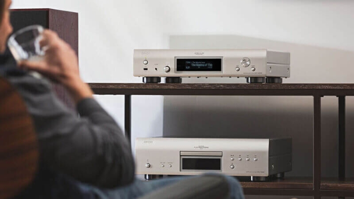 Network-Player-Denon-DNP-2000NE-moi-nhat