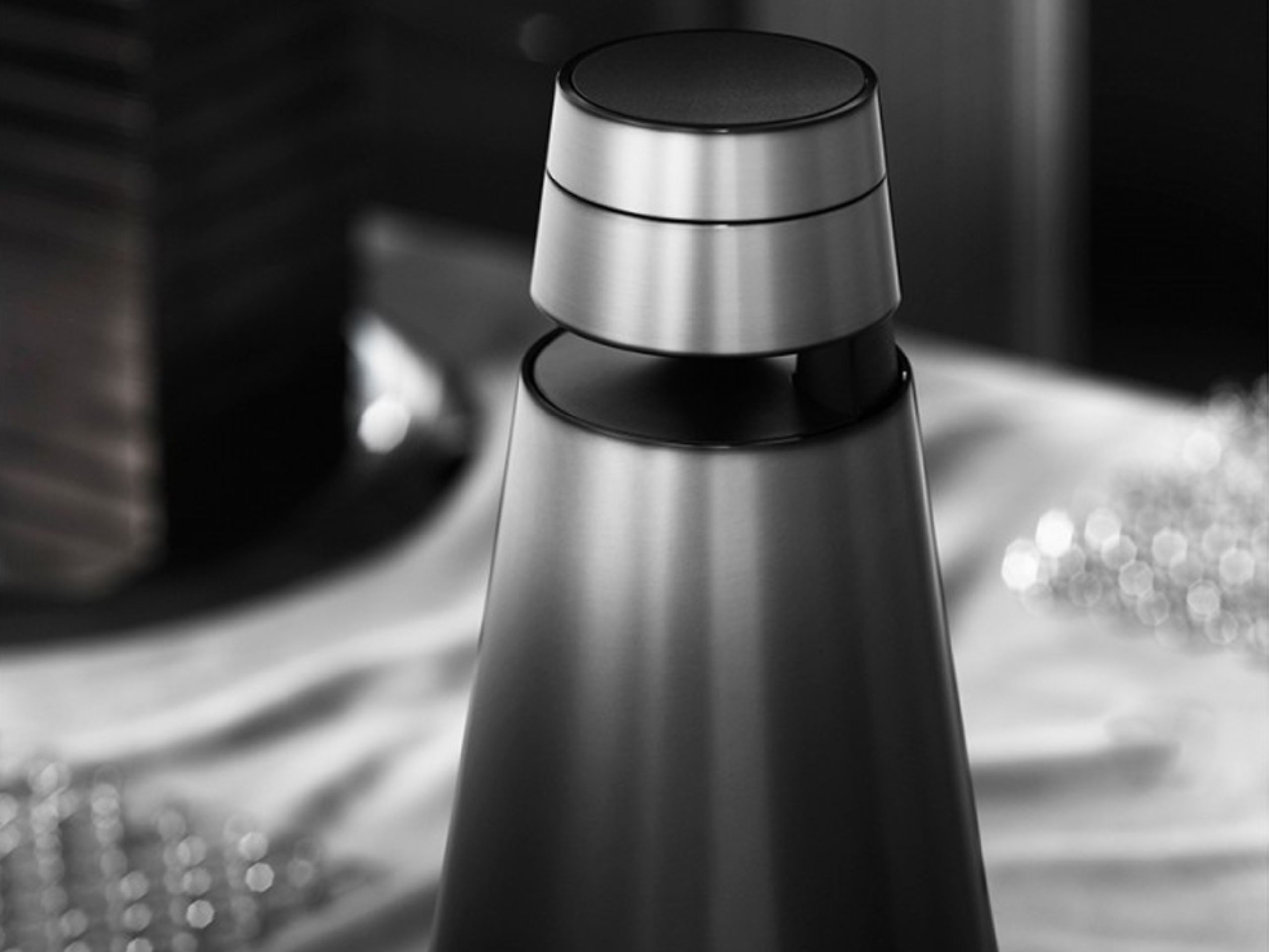 Loa-Bluetooth-BO-Beosound-1-chinh-hang-gia-tot