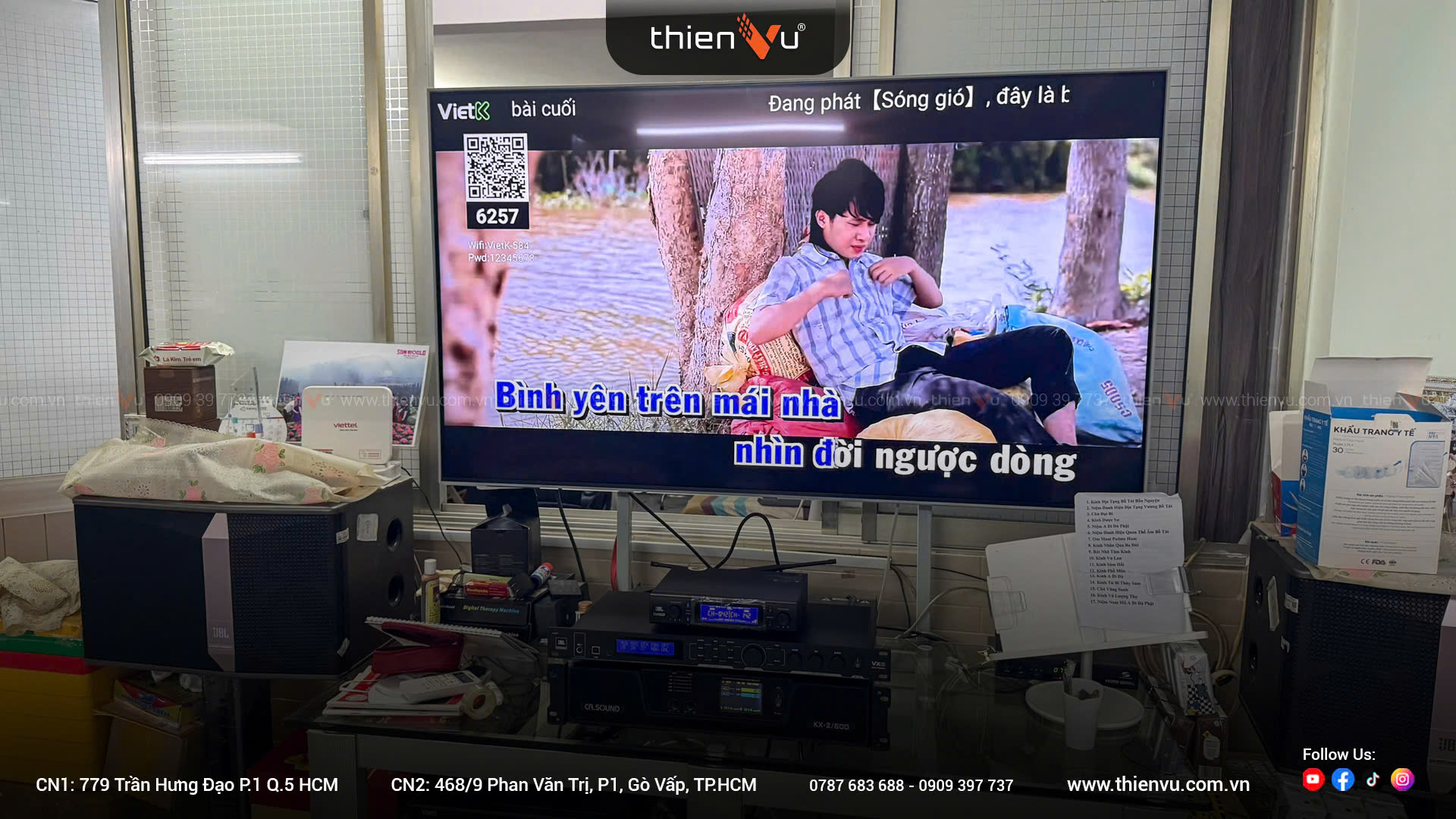 mua-vang-so-hat-karaoke-cuc-hay-jbl-vx-8