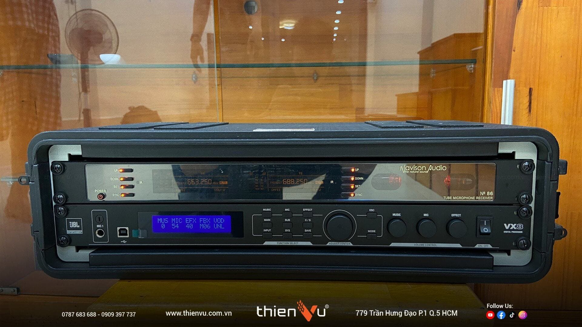 Vang Số JBL VX8 Chính Hãng (BA SAO)