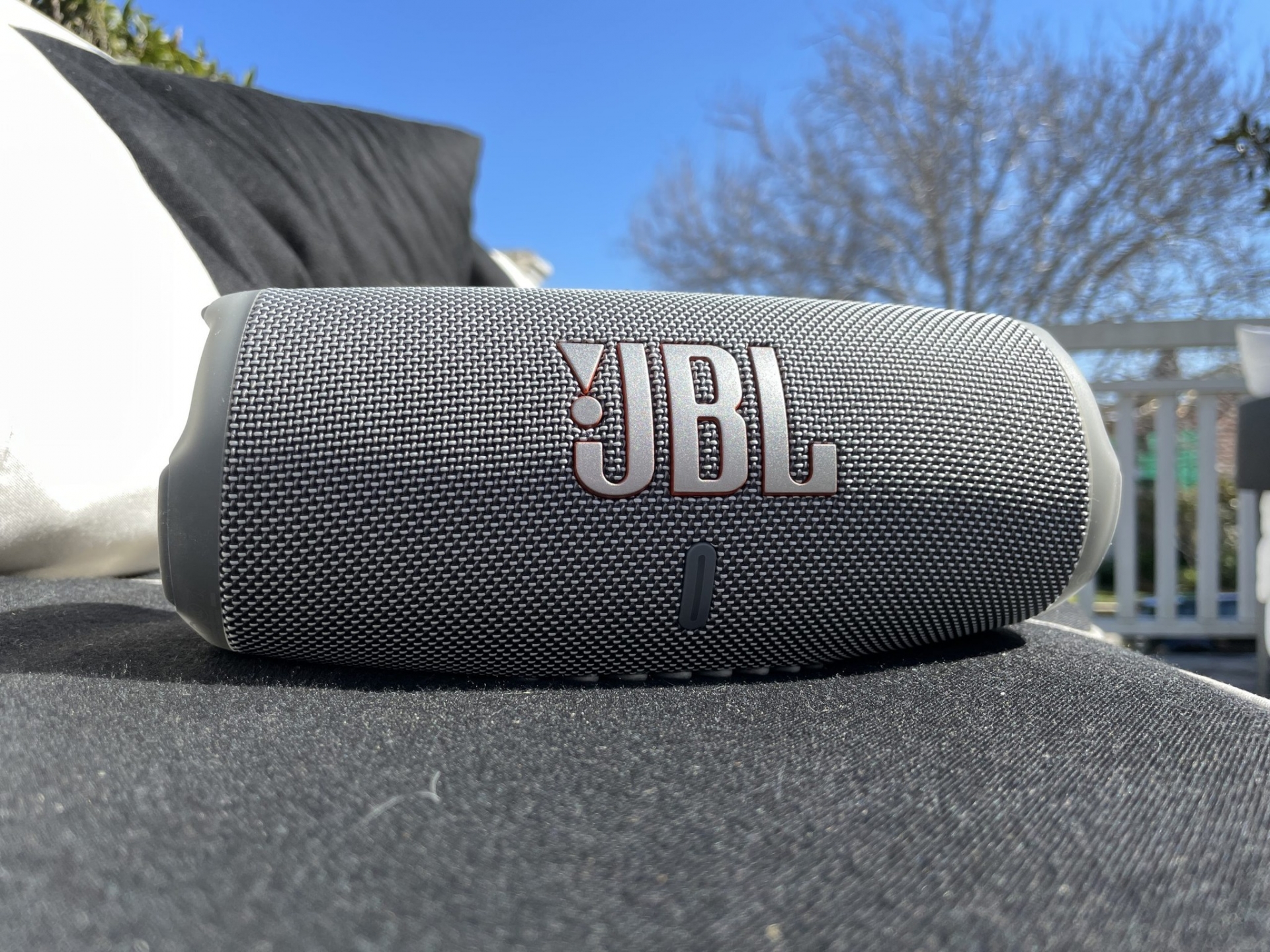 Loa-bluetooth-JBL-Charge-5-4