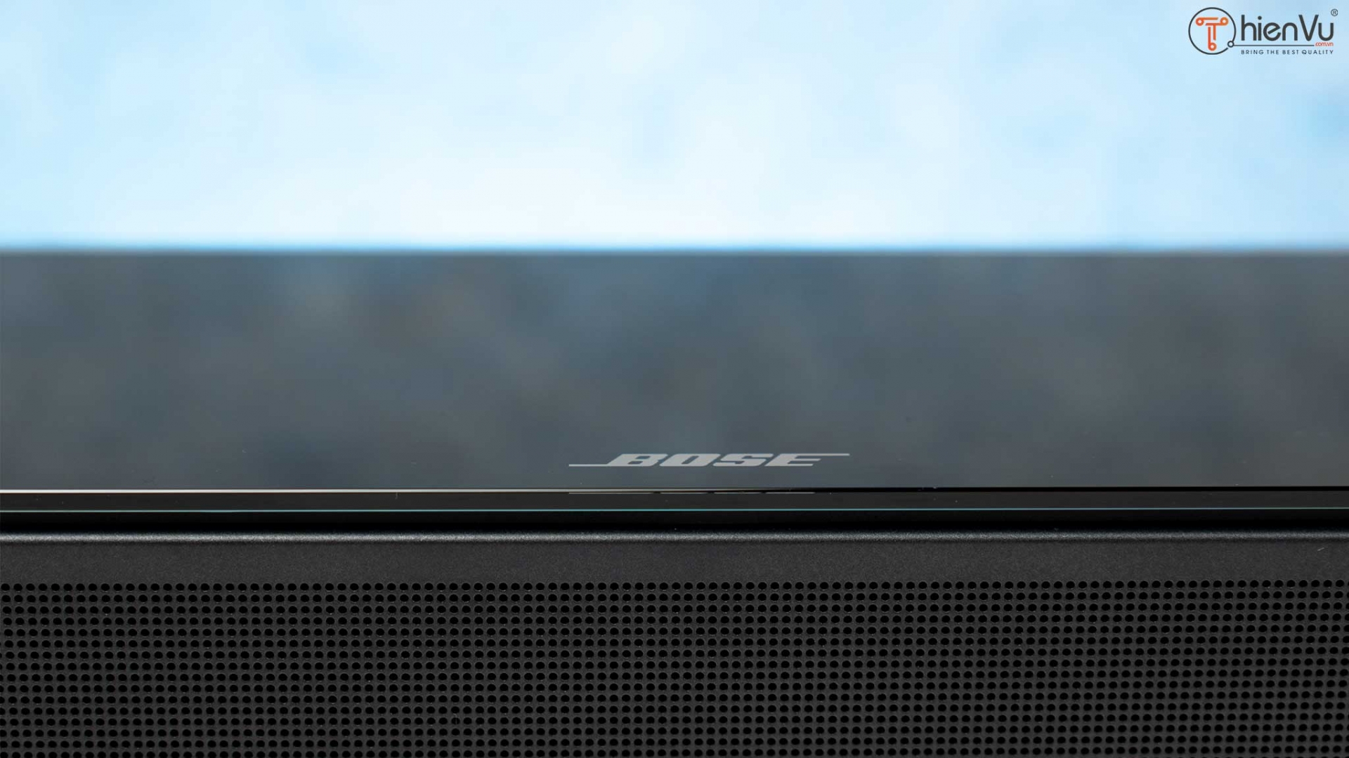 loa-soundbar-bose-700-thiet-ke-tinh-te-noi-bat