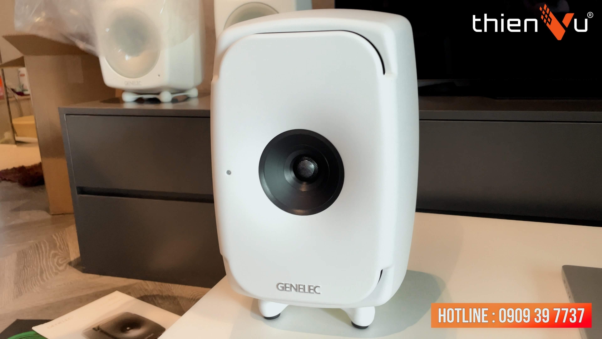 loa kiem am genelec 8341 mau trang gia nhieu