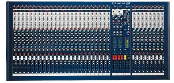 Mixer Soundcraft LX7ii 32