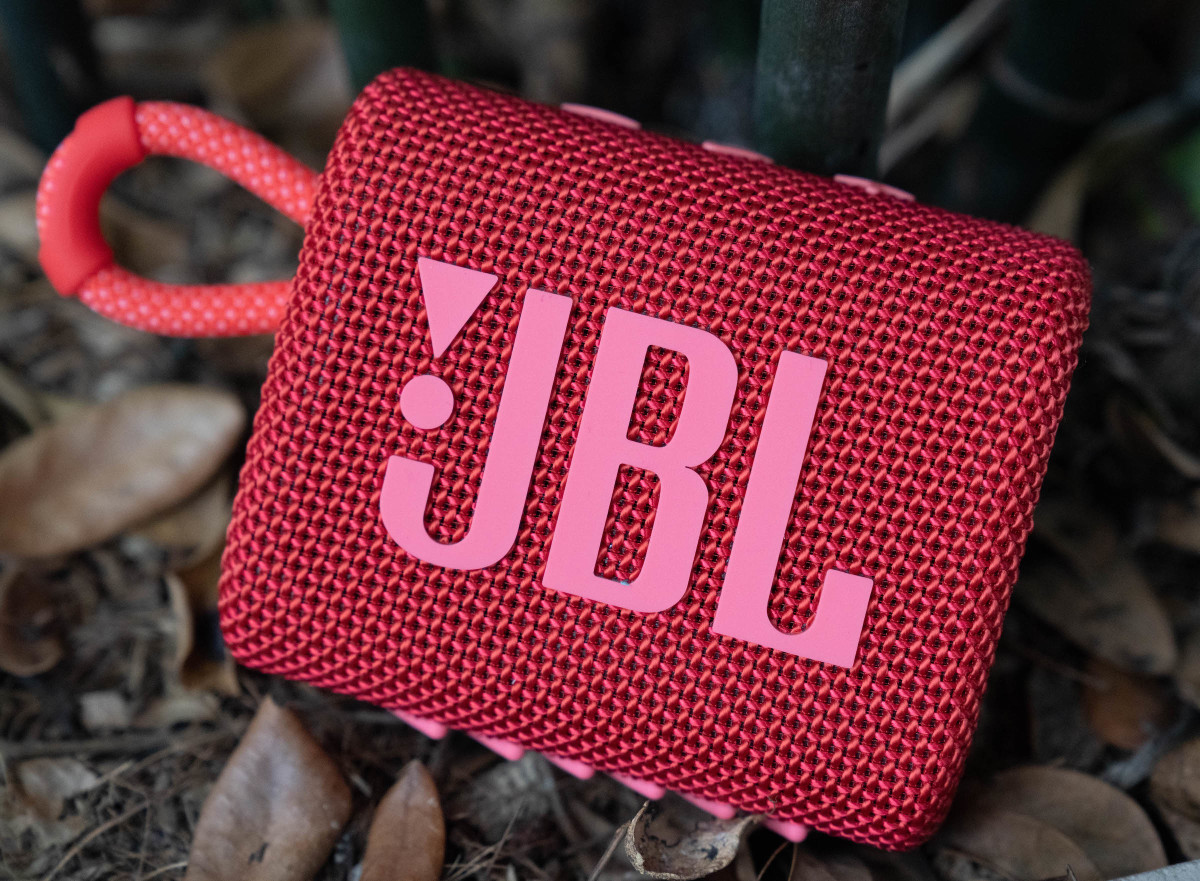 loa-bluetooth-di-dong-jbl-go-3