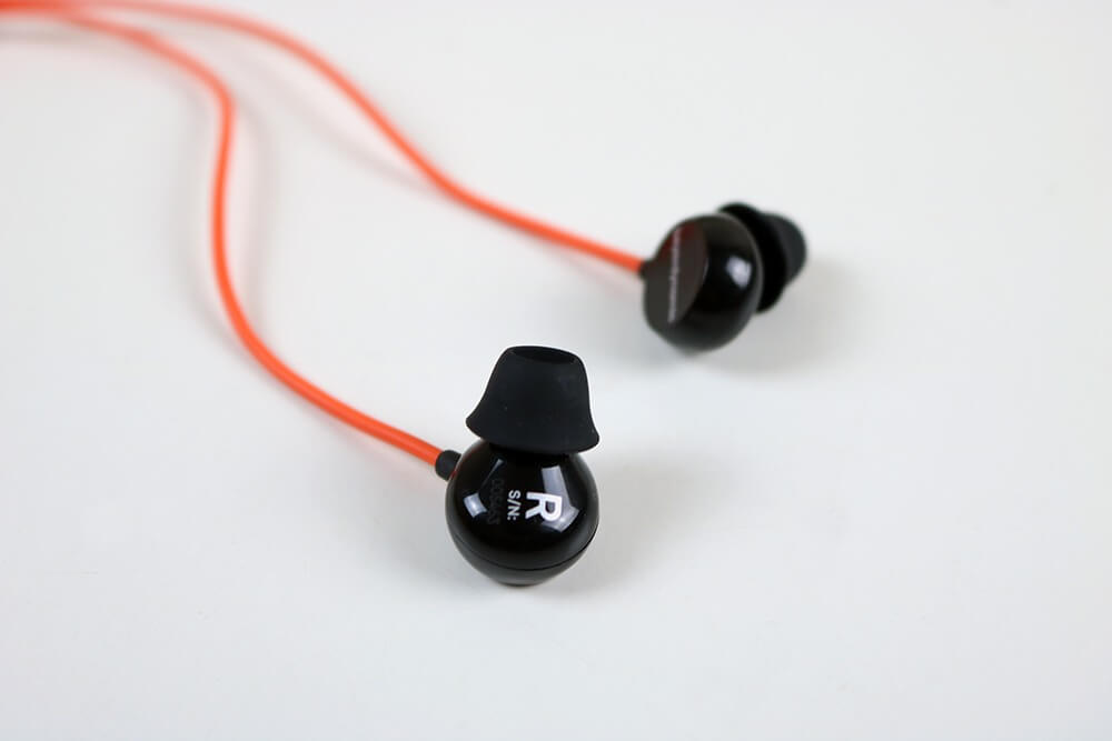 tai-nghe-in-ear-beyerdynamic-beat-byrd-thiet-ke-hien-dai