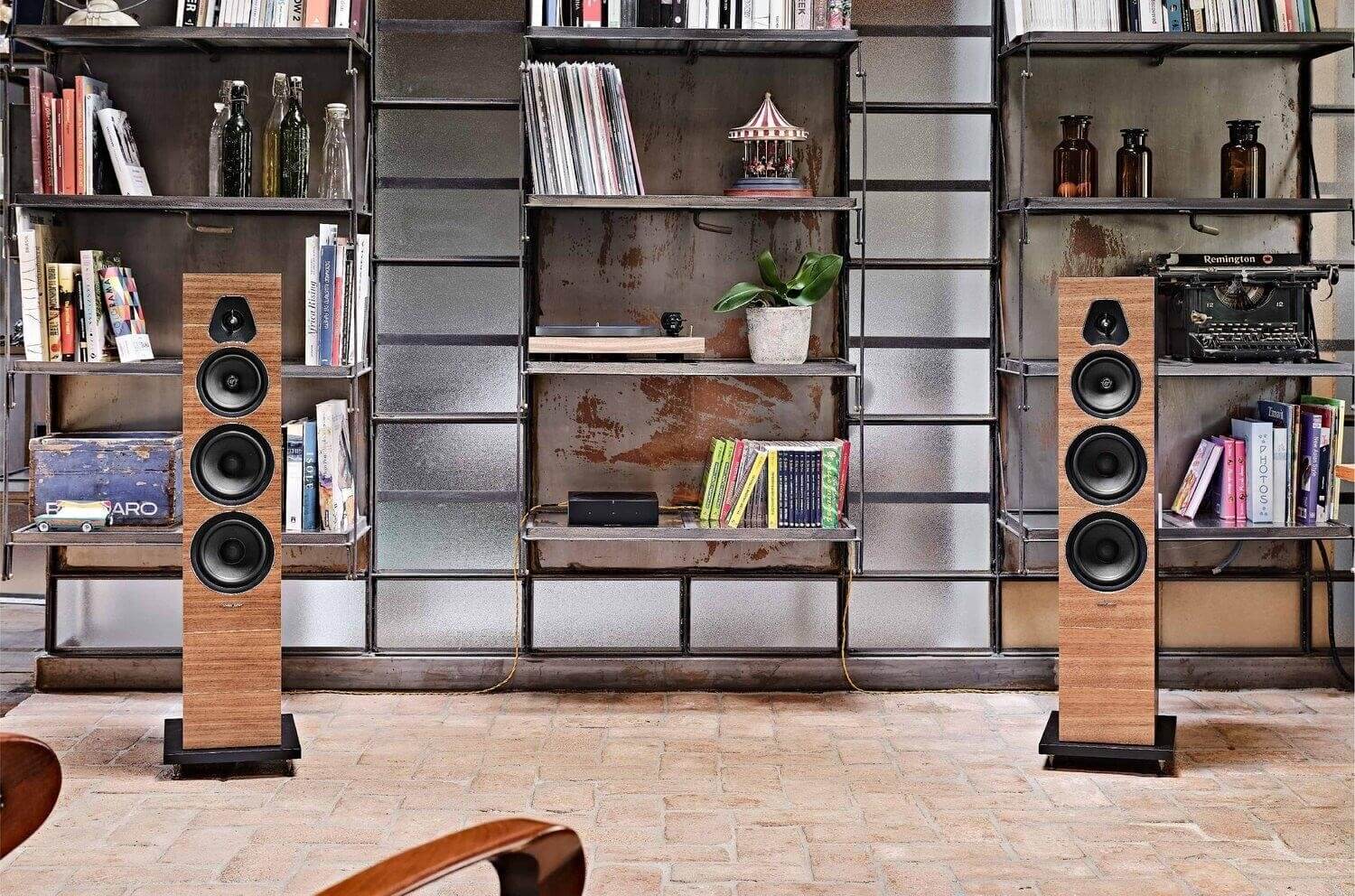 dan-nghe-nhac-sonus-faber-lumina-v-chinh-hang